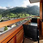 Near Lift & Glacier Apartman Kaprun