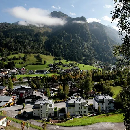 Apartment Kaprun Near Ski Lift & Glacier Apartment *